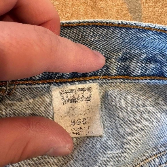 Vintage 560 Levi's light wash Jeans 32x30 - Picture 4 of 7